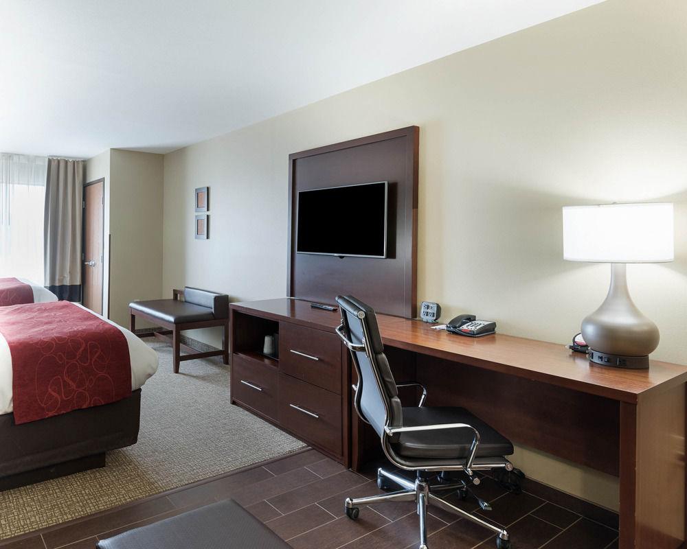 Comfort Suites Bridgeport - Clarksburg Exterior photo